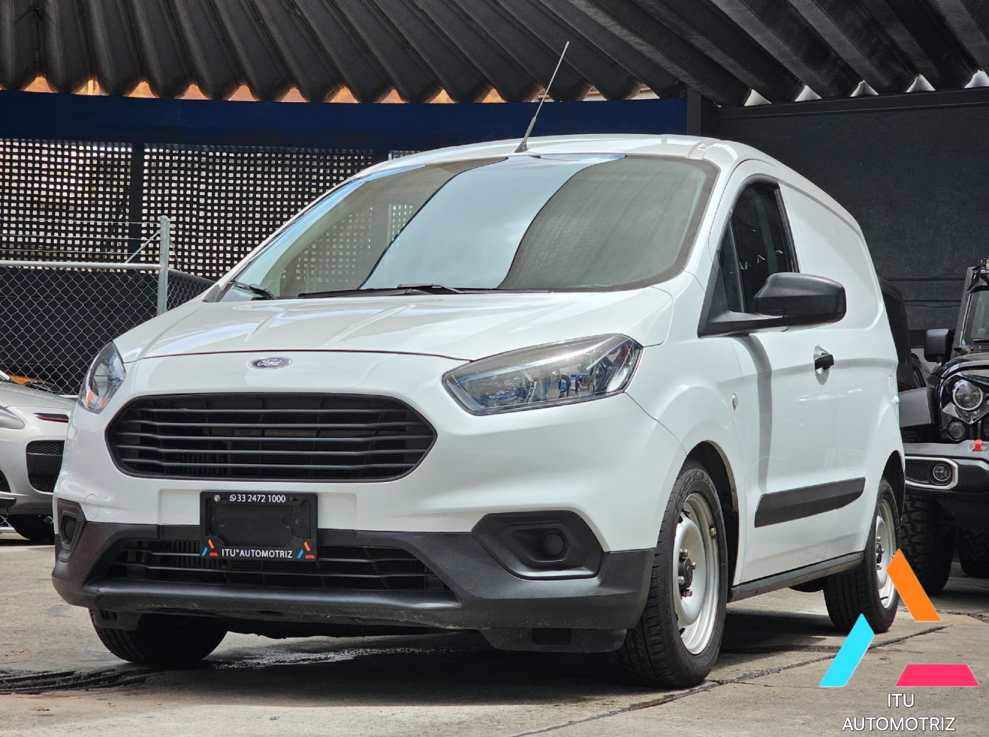 Ford Transit Courier 2022