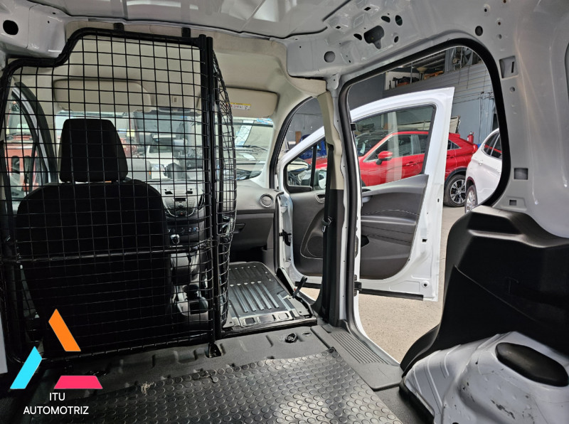 Ford Transit Courier 2022