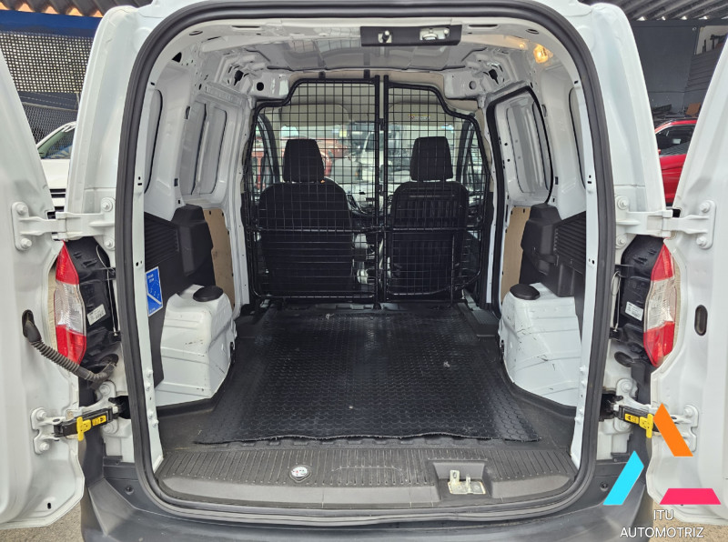 Ford Transit Courier 2022
