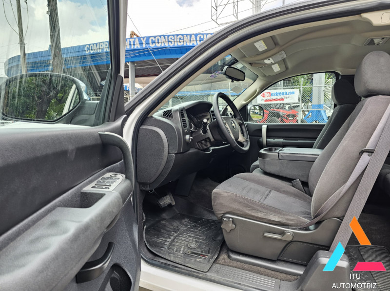 Chevrolet Silverado 2500 Cabina y Media 4x4 V8 2009