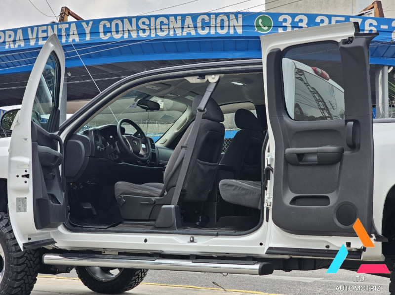 Chevrolet Silverado 2500 Cabina y Media 4x4 V8 2009