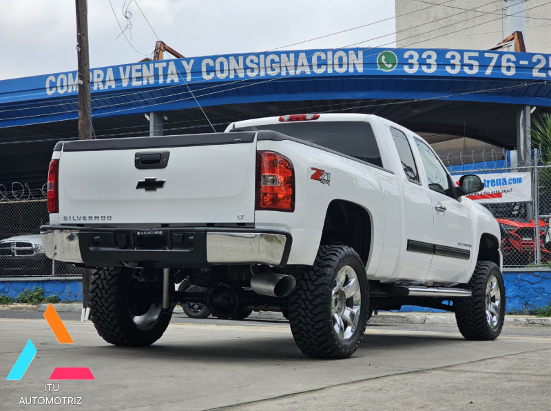 Chevrolet Silverado 2500 Cabina y Media 4x4 V8 2009