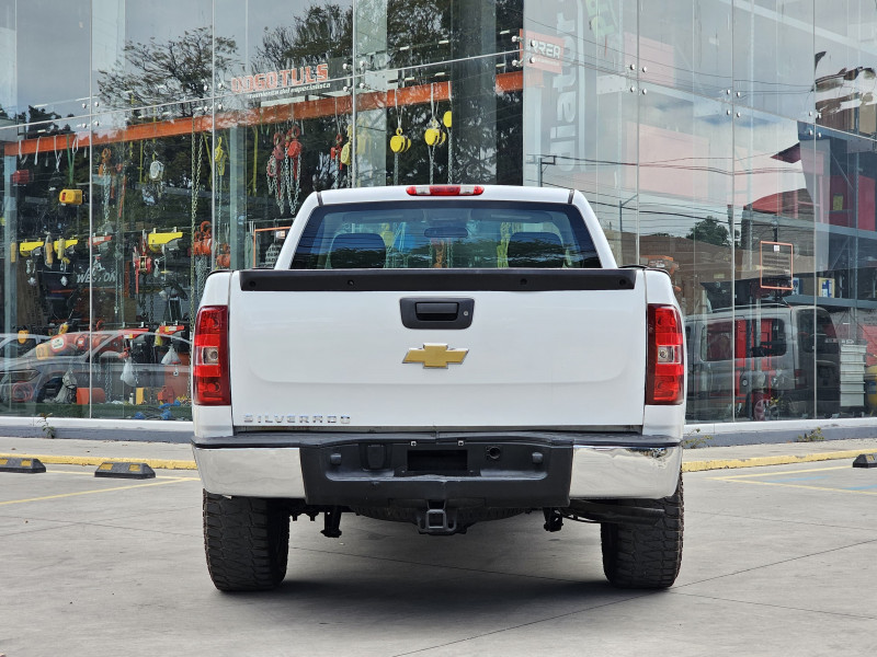 Chevrolet Silverado 2500 Silverado 2500 LS, 2013