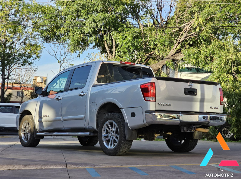 Nissan Frontier Titan SL Texas 4x4 2015