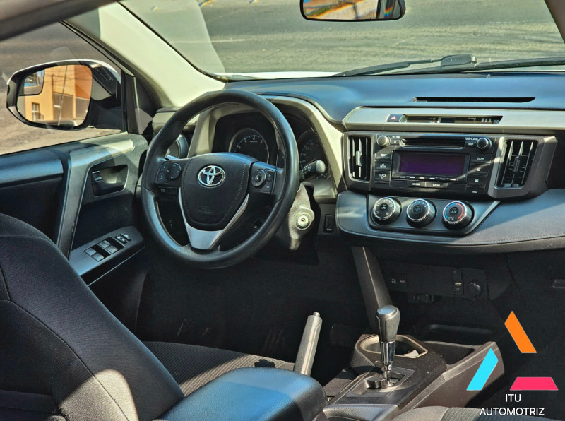 Toyota RAV4 LE 2018