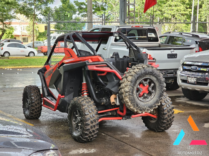 Can-Am Maverick X3 Polaris RZR PRO 2020