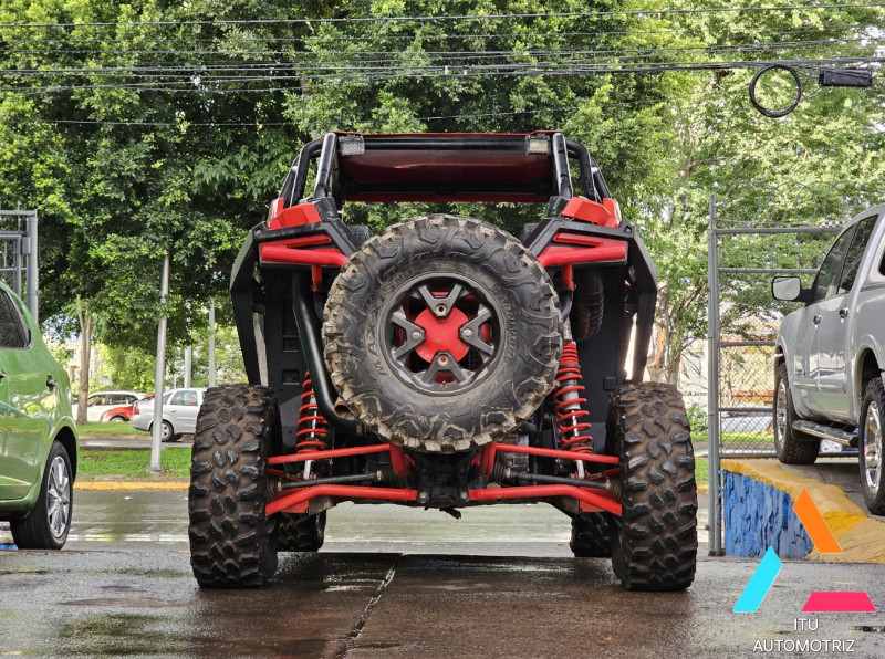 Can-Am Maverick X3 Polaris RZR PRO 2020