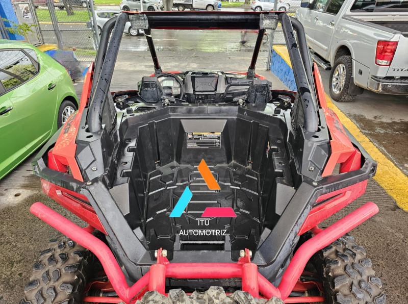 Can-Am Maverick X3 Polaris RZR PRO 2020