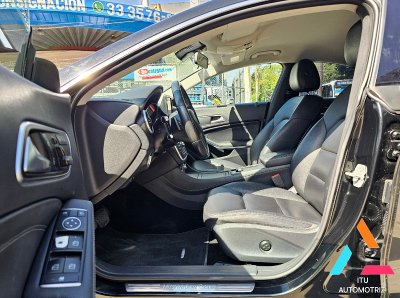 Mercedes Benz Clase CLA 200 CGI 2015