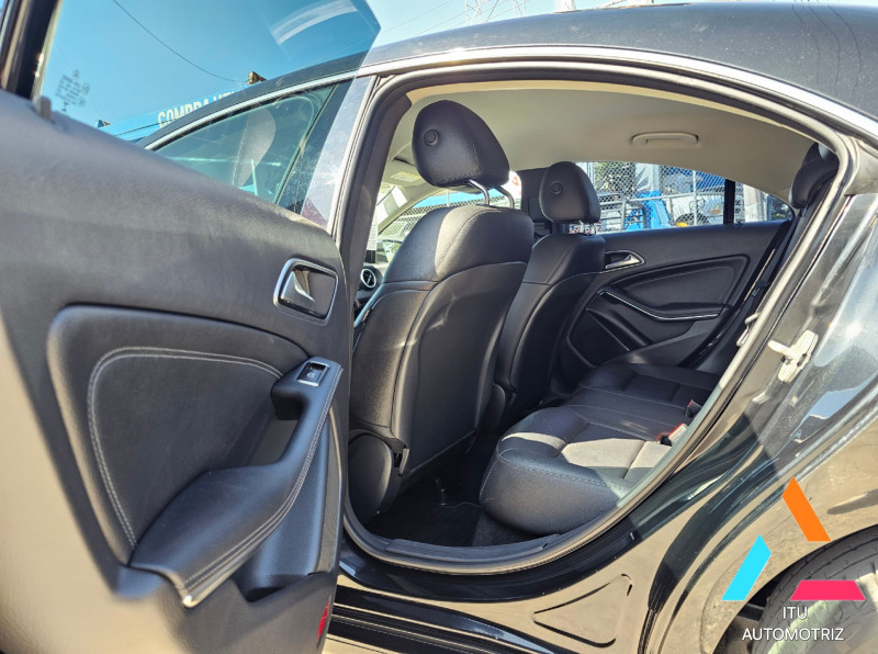 Mercedes Benz Clase CLA 200 CGI 2015