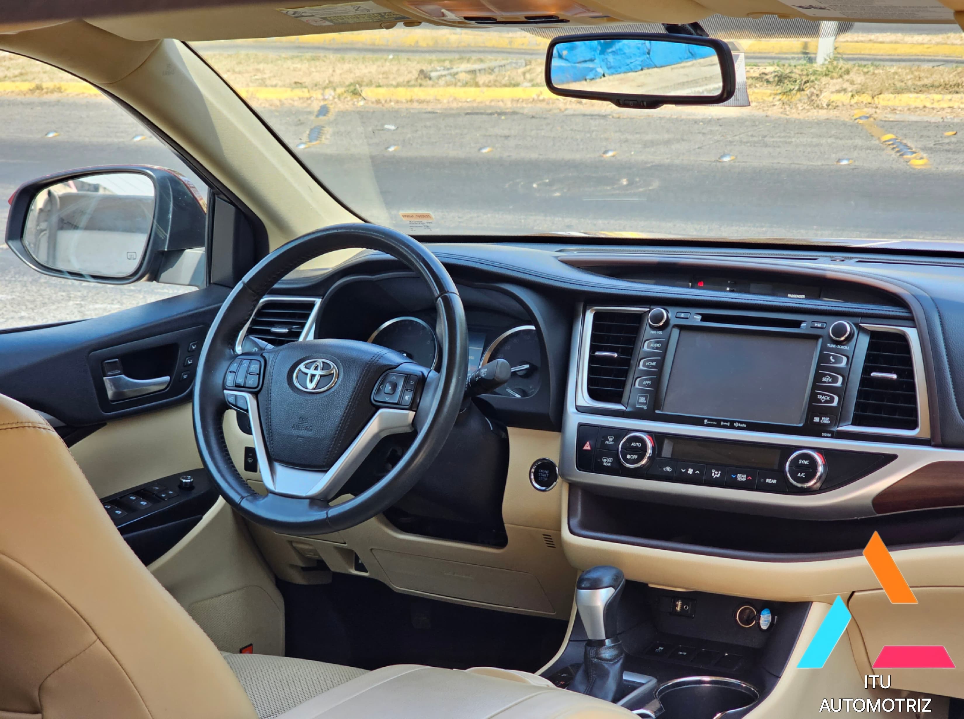 Toyota Highlander Limited 2016