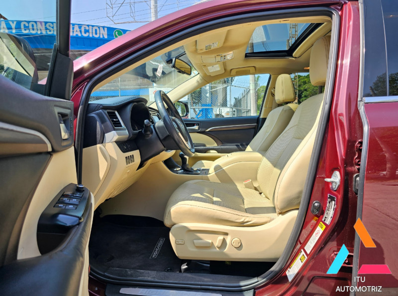 Toyota Highlander Limited 2016