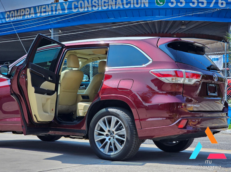 Toyota Highlander Limited 2016