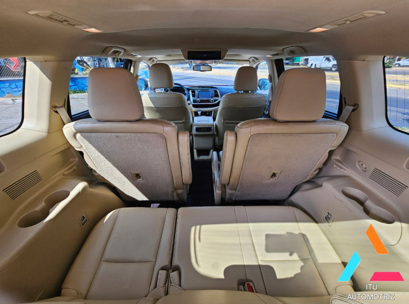 Toyota Highlander Limited 2016