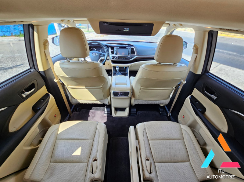 Toyota Highlander Limited 2016