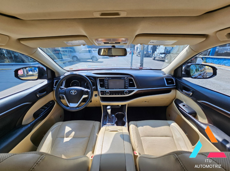 Toyota Highlander Limited 2016