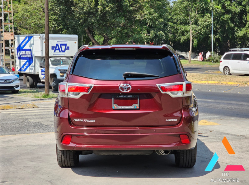 Toyota Highlander Limited 2016