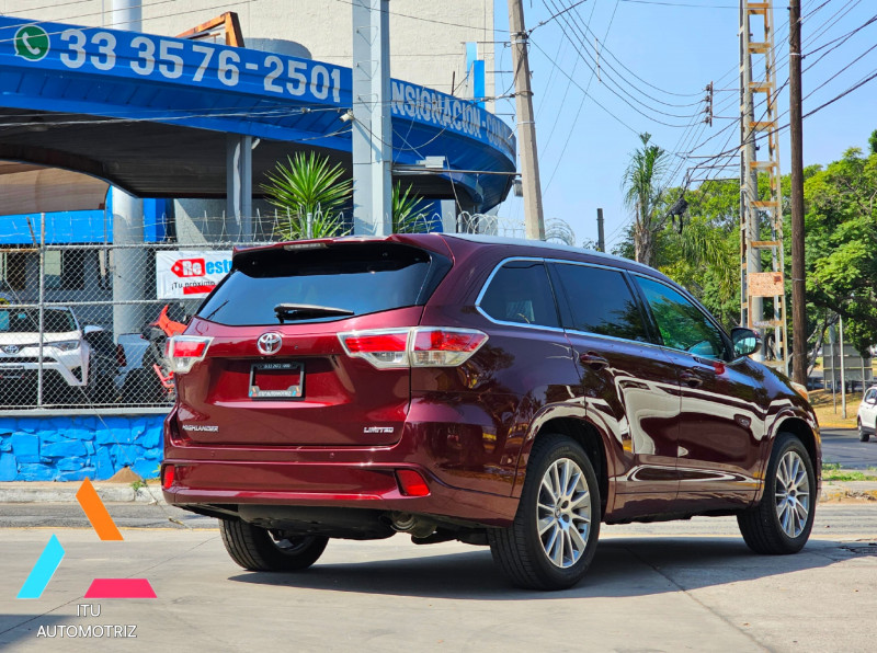 Toyota Highlander Limited 2016