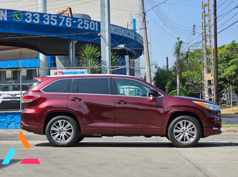 Toyota Highlander Limited 2016
