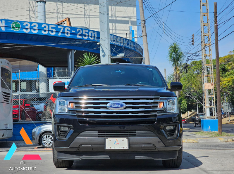 Ford Expeditión Max XLT 2019