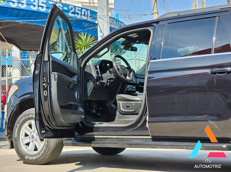 Ford Expeditión Max XLT 2019