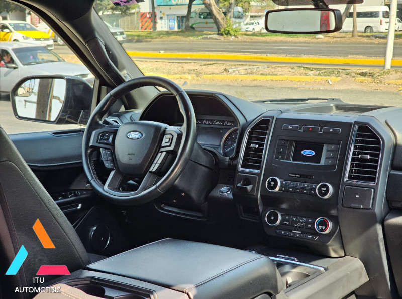 Ford Expeditión Max XLT 2019