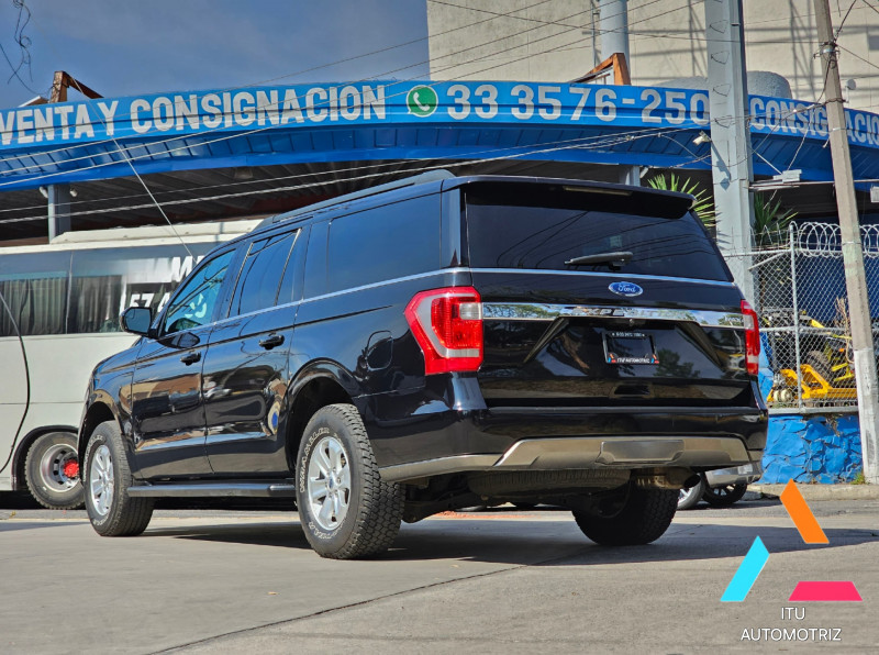 Ford Expeditión Max XLT 2019