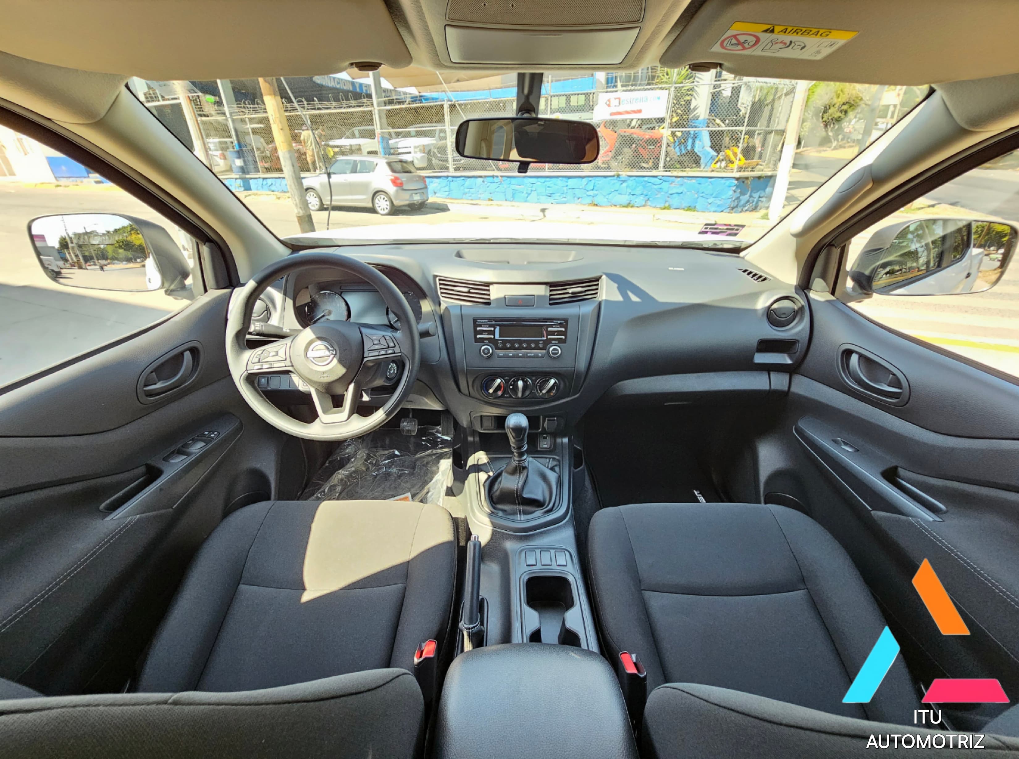 Nissan Frontier SE TM 2024