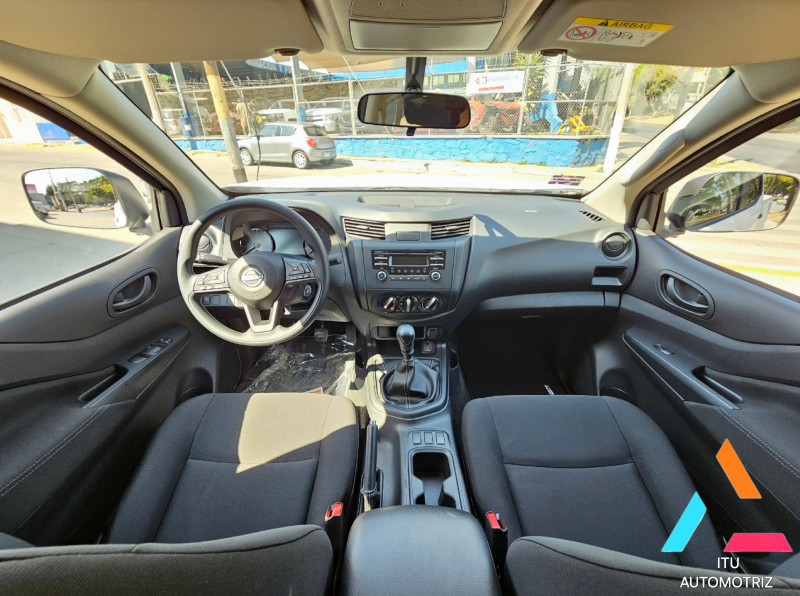 Nissan Frontier SE TM 2024