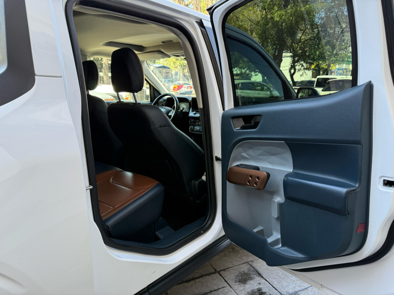 Ford Maverick Crew Cab Lariat Ecoboost 2023