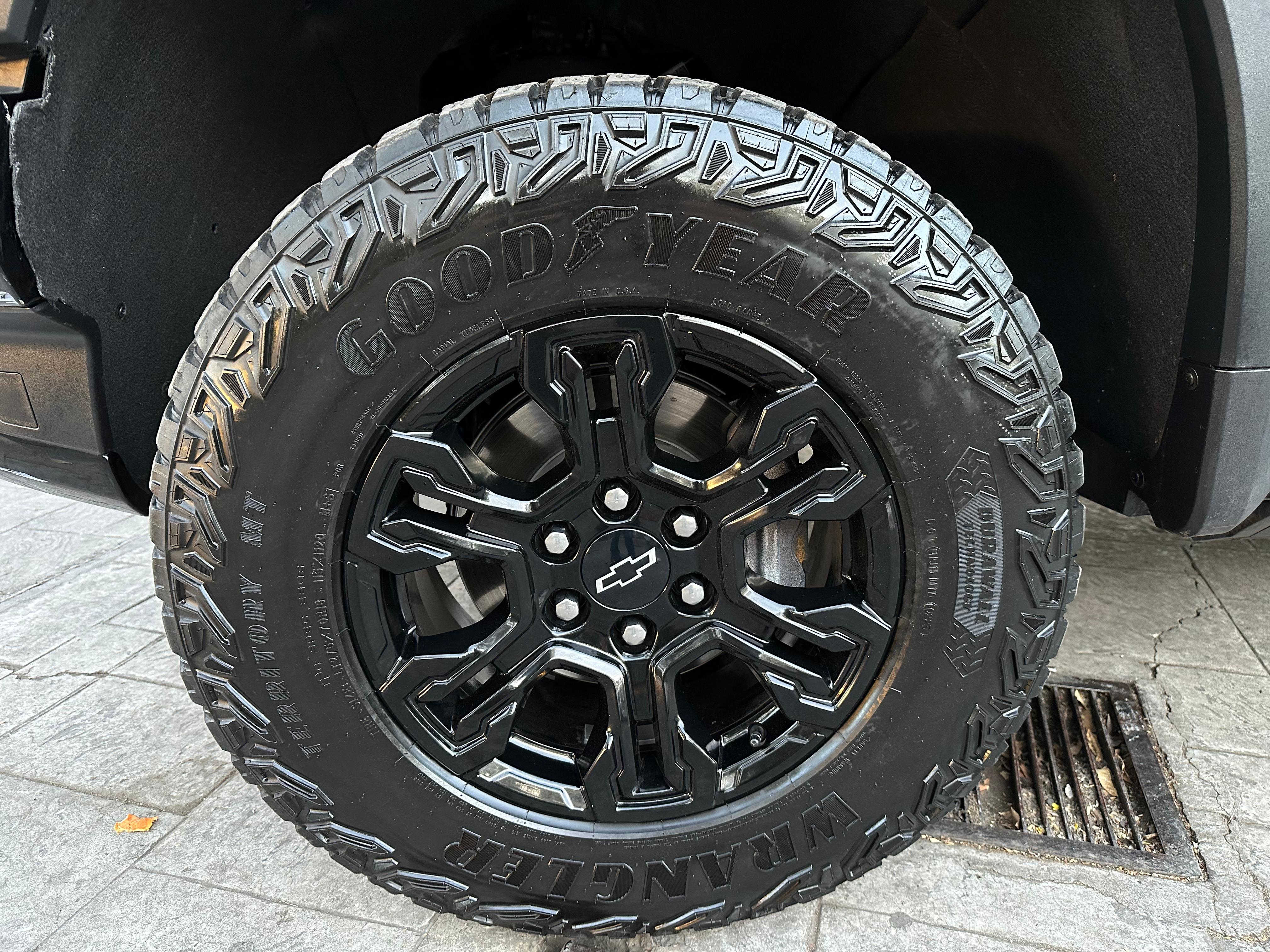 Chevrolet Cheyenne ZR2 2024