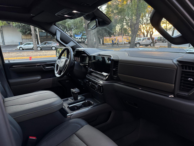 Chevrolet Cheyenne ZR2 2024