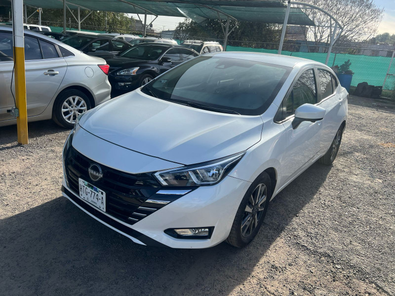 Nissan Versa ADVANCE 2024