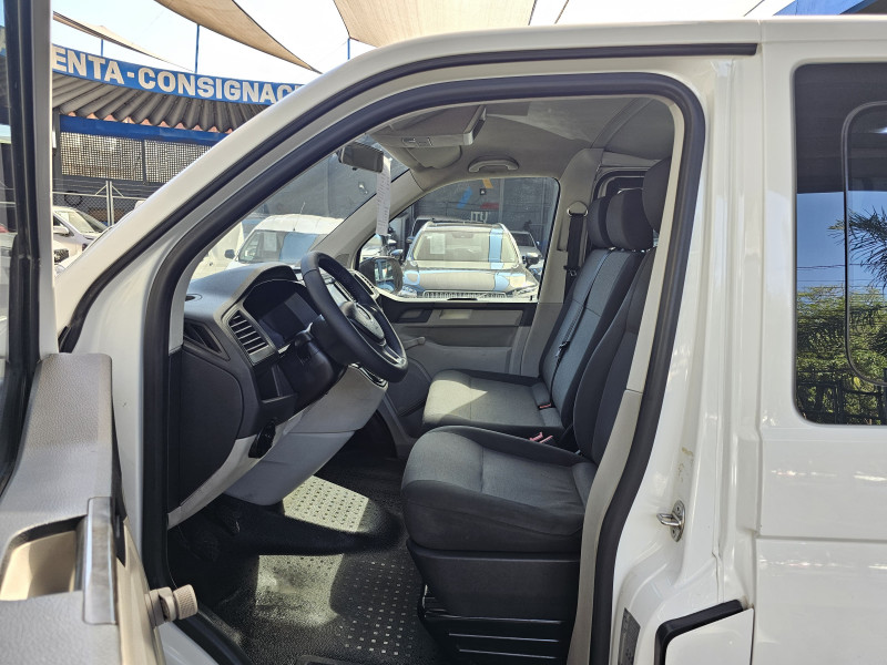 Volkswagen Transporter 8 Pasajeros Turbo Diesel 140HP 2019