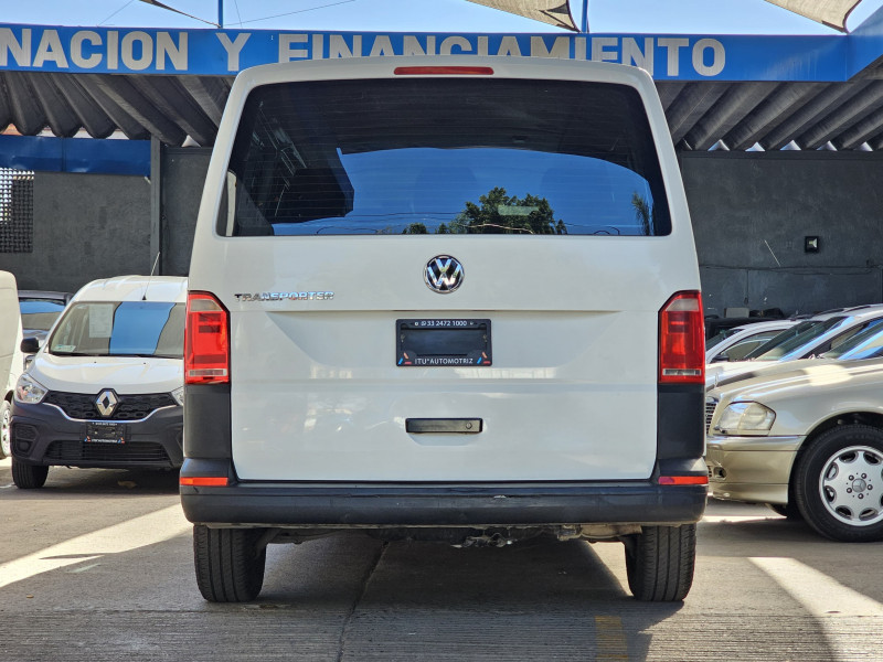 Volkswagen Transporter 8 Pasajeros Turbo Diesel 140HP 2019