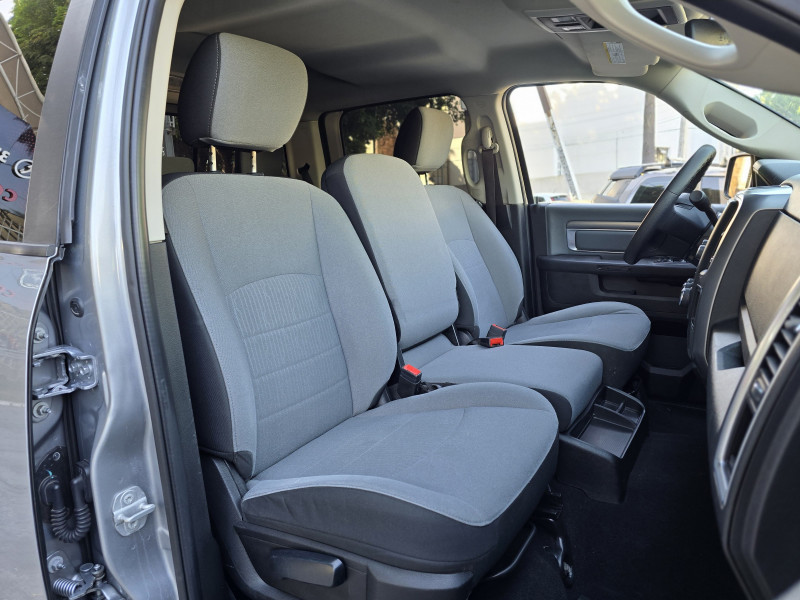 Dodge Ram 1500 Crew Cab SLT 2021
