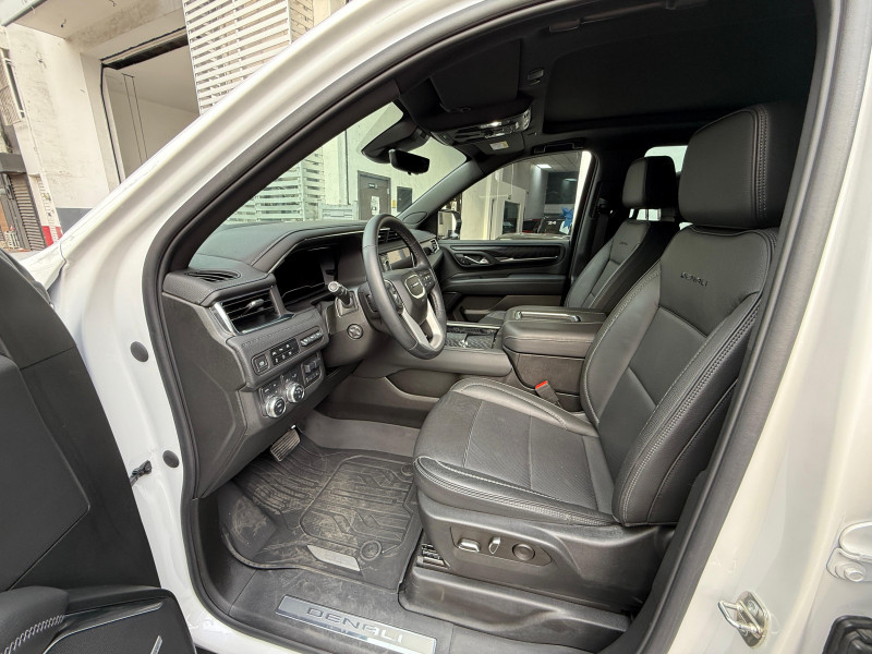 GMC Yukon DENALI CORTA 2023