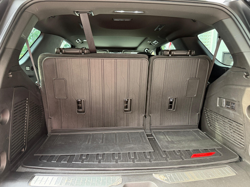 GMC Yukon DENALI CORTA 2023