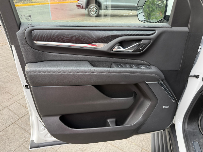 GMC Yukon DENALI CORTA 2023