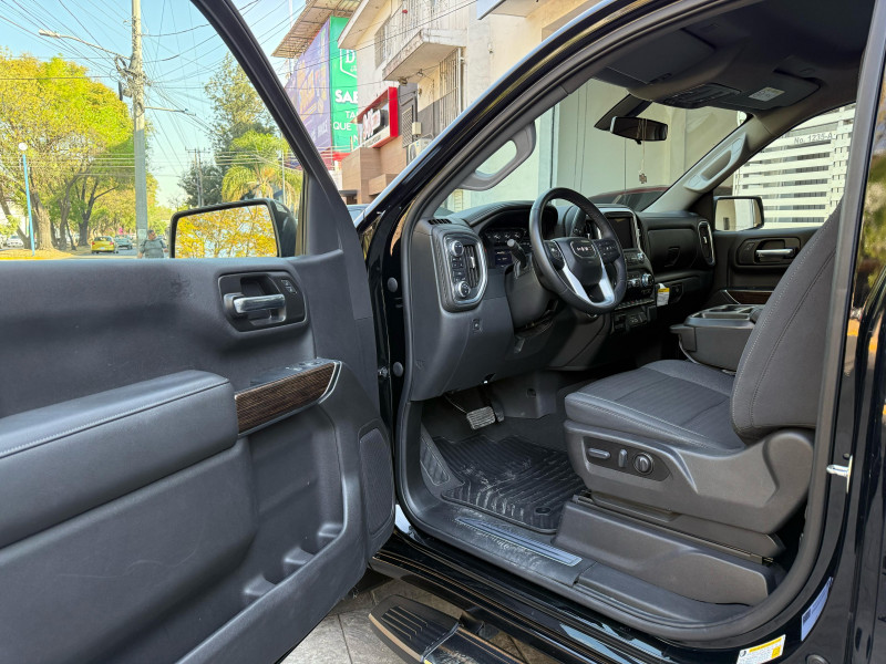 GMC Sierra SLE CAB REG 4x4 2022