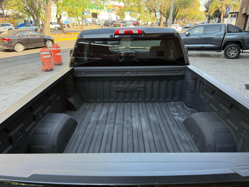 GMC Sierra SLE CAB REG 4x4 2022