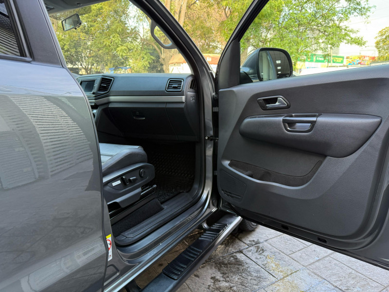 Volkswagen Amarok HIGHLINE TDI   V6 2020