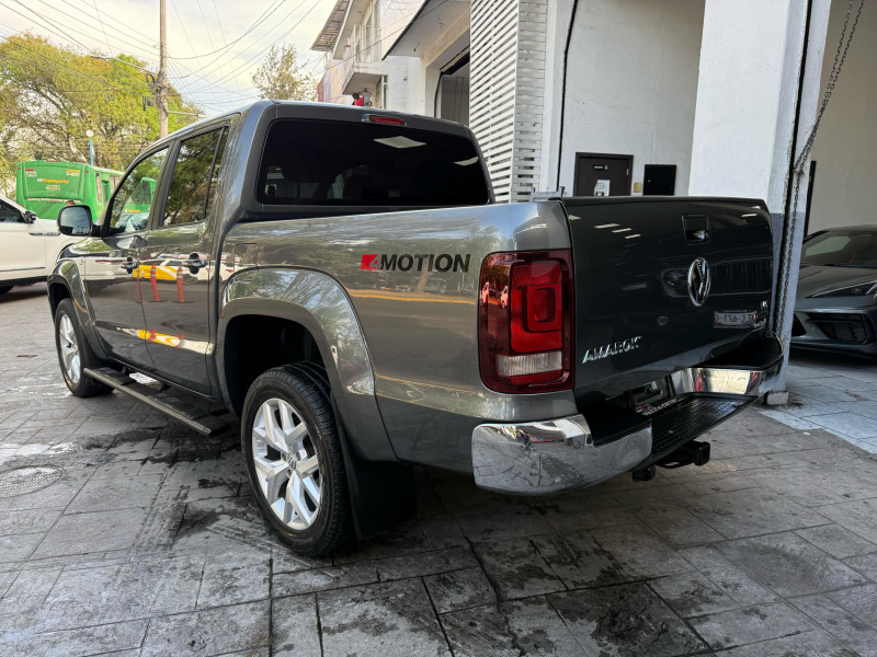 Volkswagen Amarok HIGHLINE TDI   V6 2020