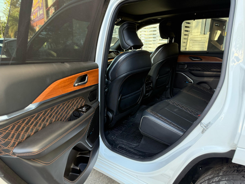 Jeep Grand Cherokee Summit, HEMI 2022