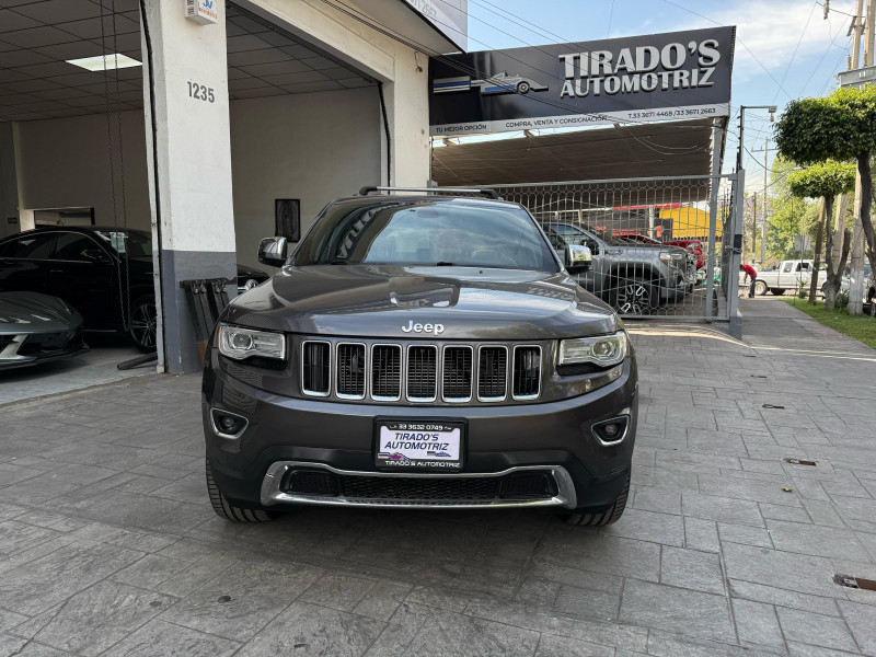 Jeep Grand Cherokee LIMITED V6 2015
