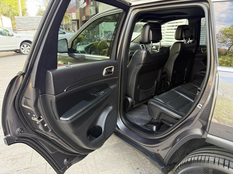 Jeep Grand Cherokee LIMITED V6 2015