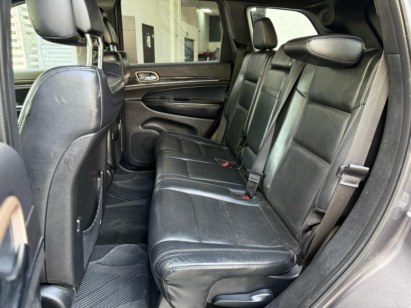 Jeep Grand Cherokee LIMITED V6 2015