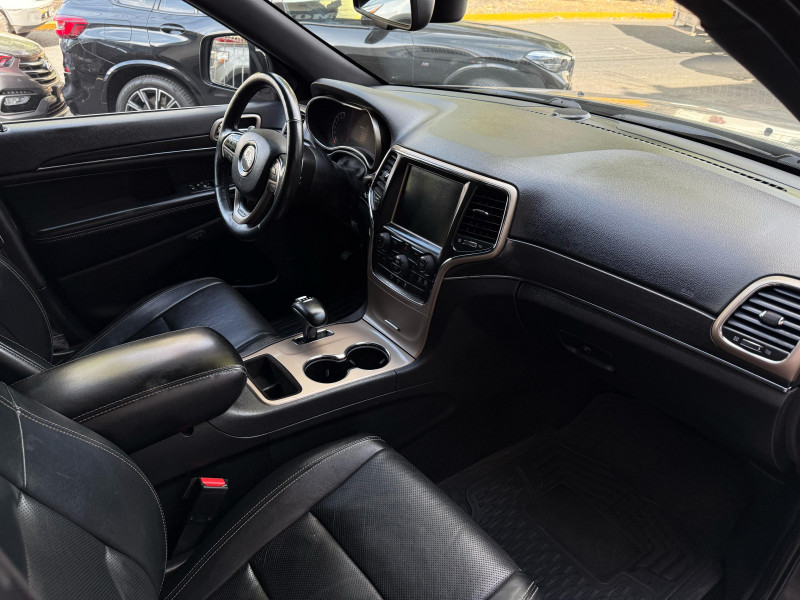 Jeep Grand Cherokee LIMITED V6 2015