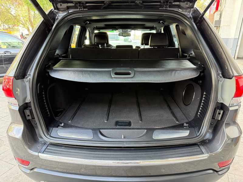 Jeep Grand Cherokee LIMITED V6 2015