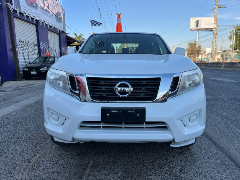 Nissan Np300 SE 2020